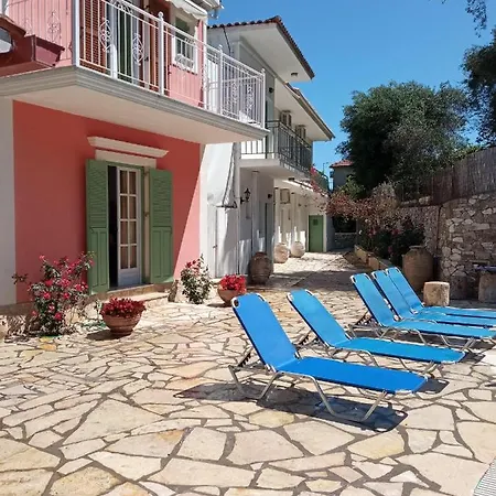 Soustas Maissonaitte Loggos *